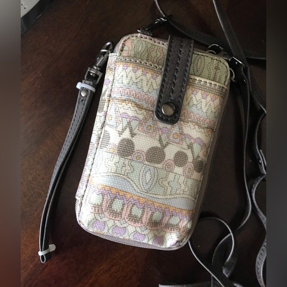NWOT Sakroots Smartphone Crossbody Wallet - Picture 1 of 5
